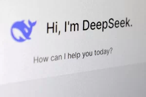 DeepSeek发布AI模型升级,与OpenAI竞争加剧